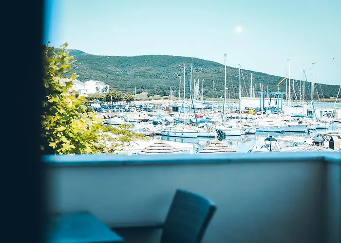 Marina D'Oro